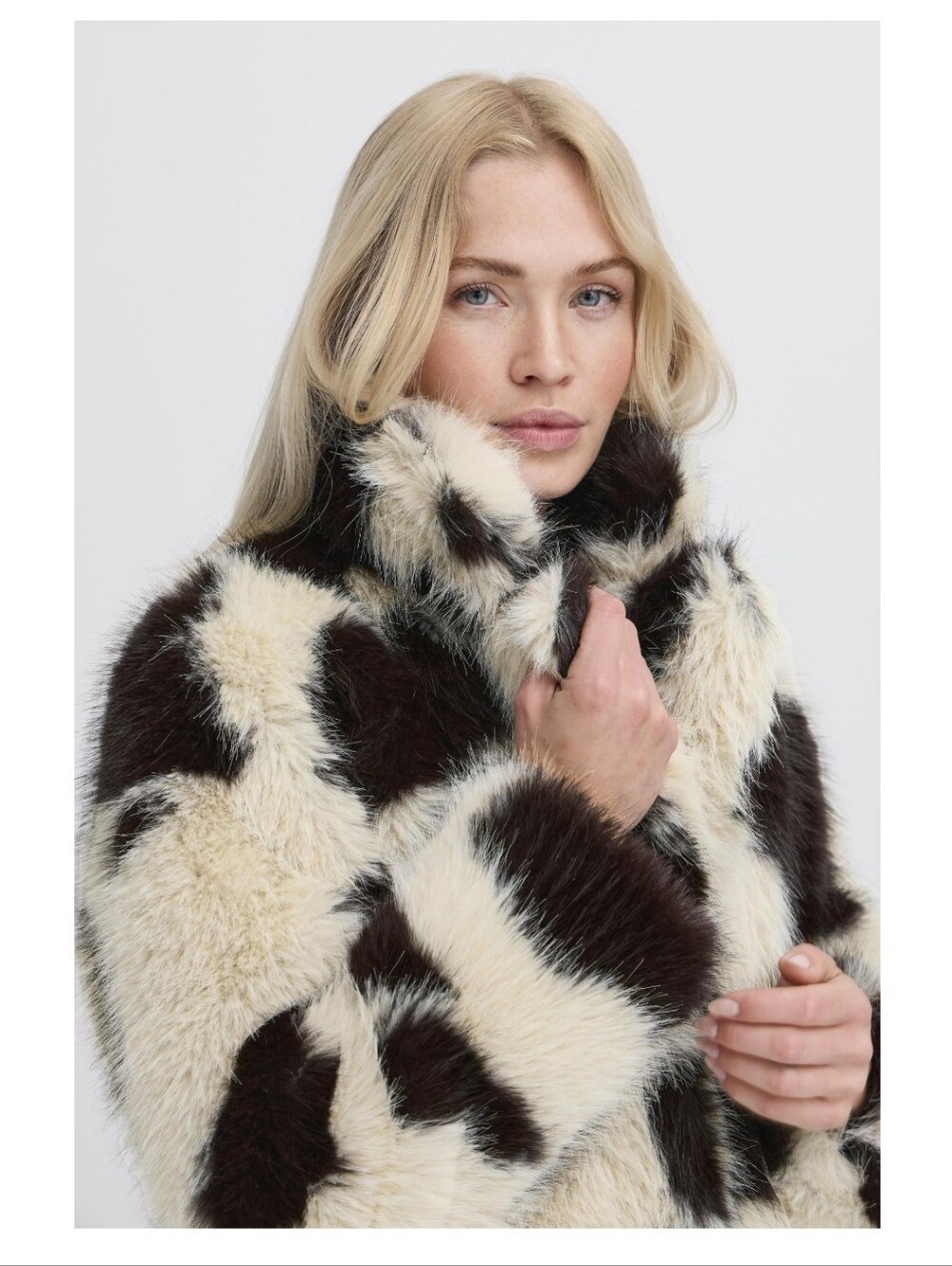 NWT b.young Bybemio Cow Print Faux Fur Coat Jacket Statement 36 Small - Picture 3 of 10